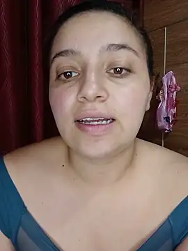 Snapshot of MajoArias chatting on June 2026 02:02:02 AM MajoArias online show from June 2026 02:02:02 AM