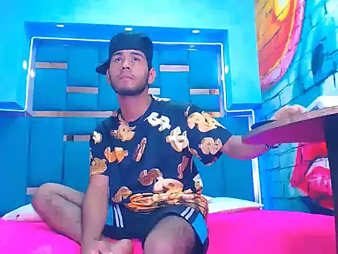 warmNoah online show from March 2026 07:19:01 PM