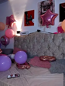 Snapshot of Kylei_grace chatting on February 2026 02:56:01 AM Kylei grace online show from February 2026 02:56:01 AM