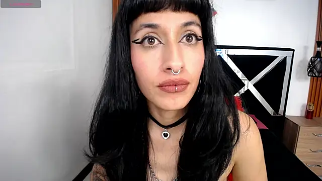 FRANCESCA LOVE  online show from April 2026 01:06:02 AM