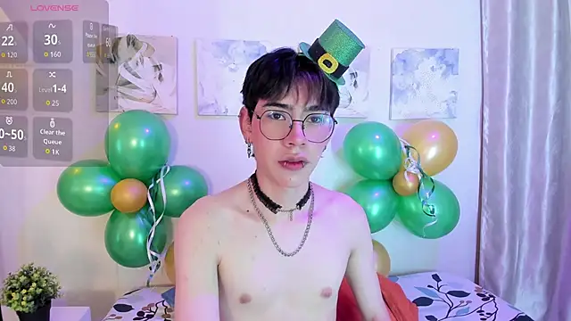 Demian Hush online show from March 2026 03:20:01 AM