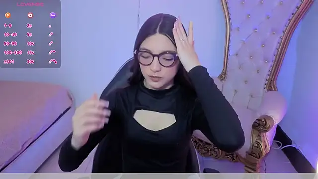 MAHYRA TAY online show from March 2026 07:07:02 PM