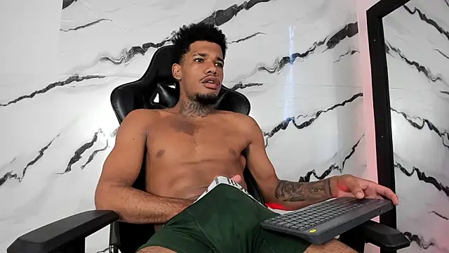 Nehemiaa boy online show from March 2026 10:32:01 PM