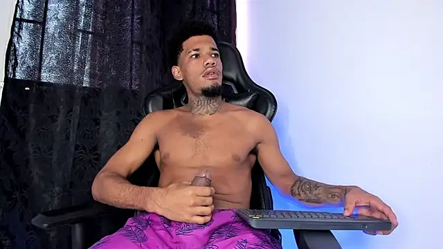 Nehemiaa boy online show from April 2026 12:10:01 PM