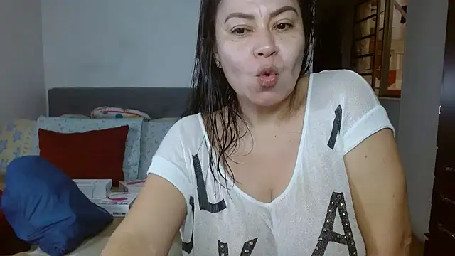 Karo sexy online show from March 2025 07:37:02 PM
