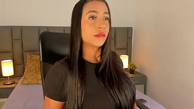 Amelie Belle  online show from March 2026 06:19:02 PM