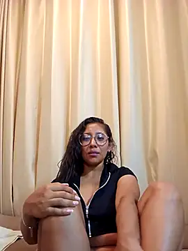 Camila Lopez1 online show from February 2026 03:00:02 AM