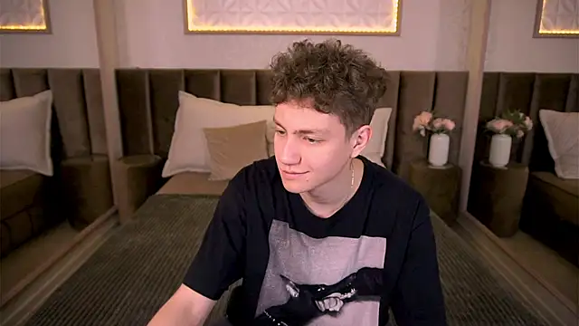 Snapshot of StefanBev chatting on February 2026 07:53:02 PM StefanBev online show from February 2026 07:53:02 PM