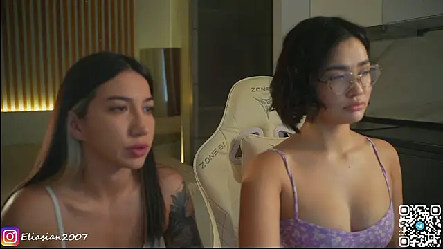 Snapshot of Eliasian chatting on March 2026 01:29:02 PM Eliasian online show from March 2026 01:29:02 PM