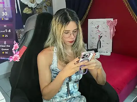 Snapshot of Angel_Dust420 chatting on May 2026 04:48:02 PM Angel Dust420 online show from May 2026 04:48:02 PM