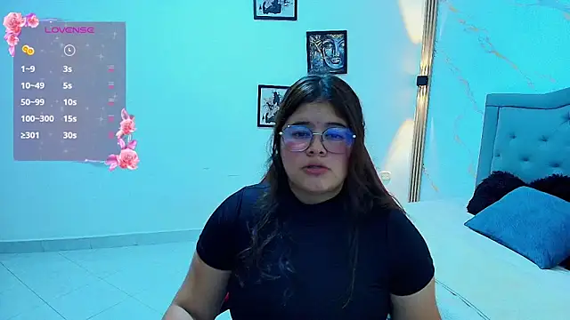 Snapshot of Nina_rouge77 chatting on February 2026 07:32:02 PM Nina rouge77 online show from February 2026 07:32:02 PM