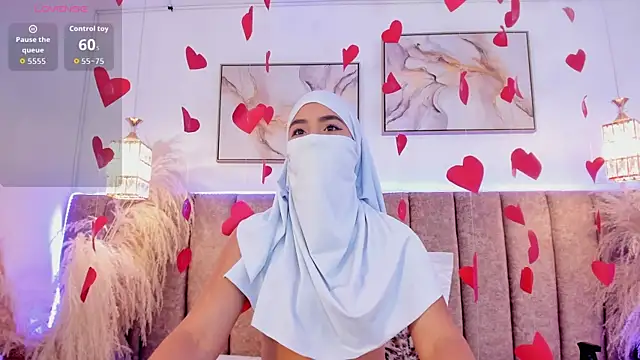 Snapshot of Yaasmin_ chatting on February 2026 07:10:02 PM Yaasmin online show from February 2026 07:10:02 PM