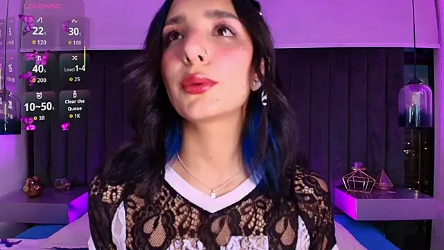 Aris Suarez online show from June 2026 11:25:01 PM