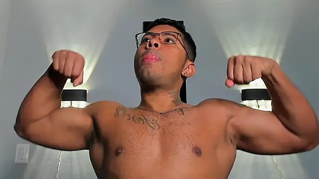 LEOHRDZ online show from April 2026 04:10:02 AM