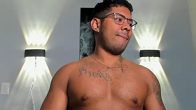 LEOHRDZ online show from April 2026 06:44:01 AM