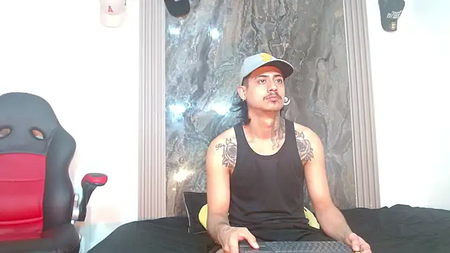 Snapshot of Damian-and-Camerum chatting on April 2026 03:20:02 AM Damian-and-Camerum online show from April 2026 03:20:02 AM