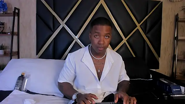 Snapshot of LuccianoDaytona chatting on March 2026 07:54:01 PM LuccianoDaytona online show from March 2026 07:54:01 PM