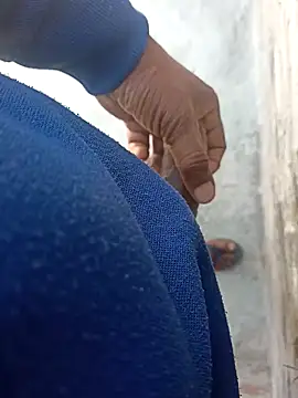 Snapshot of Daddyishere_19 chatting on February 2026 06:21:01 AM Daddyishere 19 online show from February 2026 06:21:01 AM