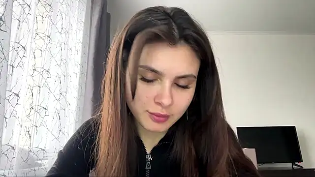 VennieMiramontez online show from May 2026 12:33:02 PM