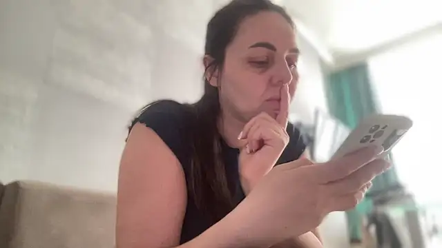 Snapshot of Darsy_Rox chatting on April 2026 10:41:02 AM Darsy Rox online show from April 2026 10:41:02 AM