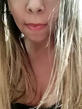 miel02 online show from February 2026 02:00:01 AM