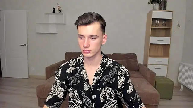 Max foks  online show from February 2026 04:58:01 PM