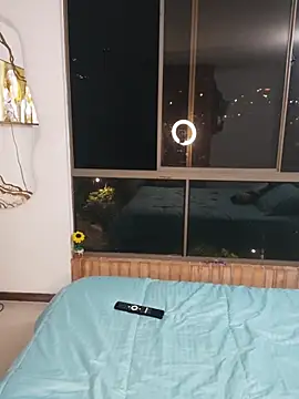 Snapshot of its_lauu_ chatting on February 2026 04:01:02 AM its lauu online show from February 2026 04:01:02 AM