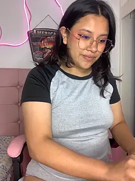 Snapshot of LilithRose_ chatting on February 2026 12:49:01 PM LilithRose online show from February 2026 12:49:01 PM