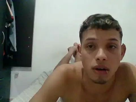 Snapshot of Gael_zambrano chatting on February 2026 10:00:01 PM Gael zambrano online show from February 2026 10:00:01 PM