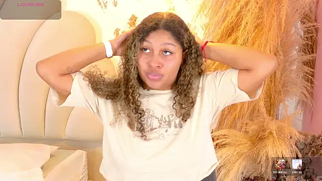 Snapshot of sabrina_lafaux_cr chatting on March 2026 07:32:01 PM sabrina lafaux cr online show from March 2026 07:32:01 PM