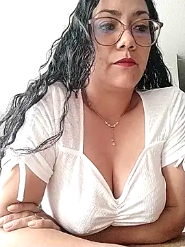 Snapshot of Salma-sweet chatting on June 2026 05:46:01 PM Salma-sweet online show from June 2026 05:46:01 PM