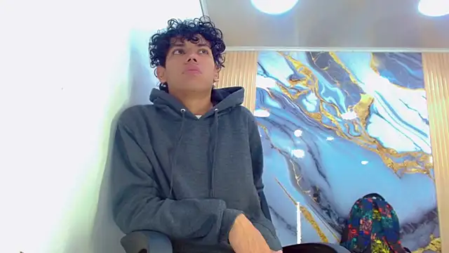 DaviidBuckx  online show from February 2026 02:13:02 AM