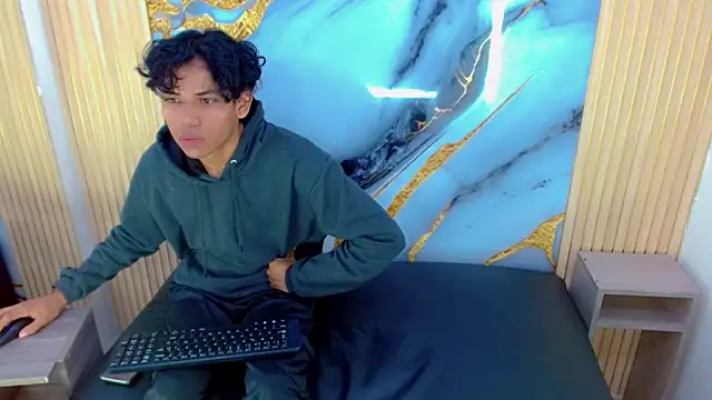 DaviidBuckx  online show from March 2026 02:02:01 AM