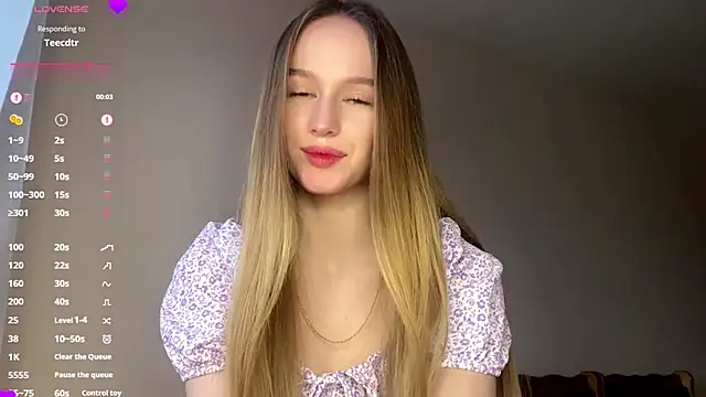 Snapshot of Viktoria_Vibes chatting on March 2026 03:25:01 PM Viktoria Vibes online show from March 2026 03:25:01 PM