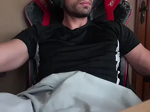 Snapshot of Stefan_dot chatting on February 2026 03:47:02 AM Stefan dot online show from February 2026 03:47:02 AM