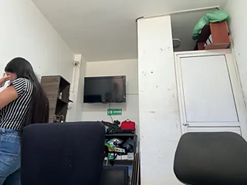 Snapshot of two_cam_latin chatting on February 2026 05:36:02 PM two cam latin online show from February 2026 05:36:02 PM