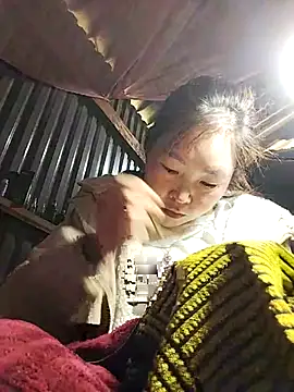 Yiyoongg online show from March 2026 02:27:02 AM