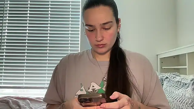 anitayurmoniii online show from July 2026 09:22:01 PM