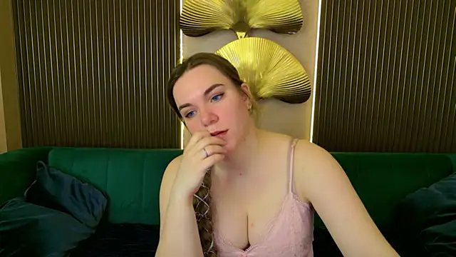 Teona Owenss online show from April 2026 06:25:02 AM