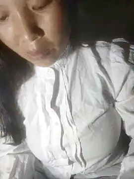 Snapshot of Yang-my- chatting on February 2026 01:17:01 PM Yang-my- online show from February 2026 01:17:01 PM