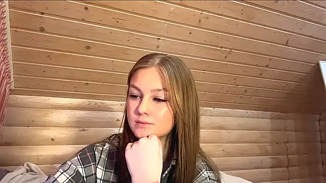 TessSamul online show from April 2026 05:10:02 PM