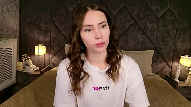 Arielle Vade online show from June 2026 05:24:01 AM