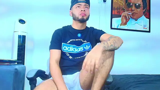 Xanderstone00 online show from March 2026 04:41:02 AM