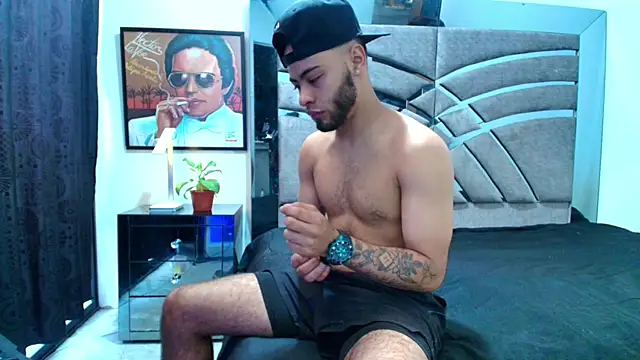 Xanderstone00 online show from May 2026 02:24:02 PM