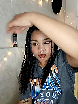 Snapshot of BrianaSweetxxx chatting on March 2026 03:14:01 AM BrianaSweetxxx online show from March 2026 03:14:01 AM