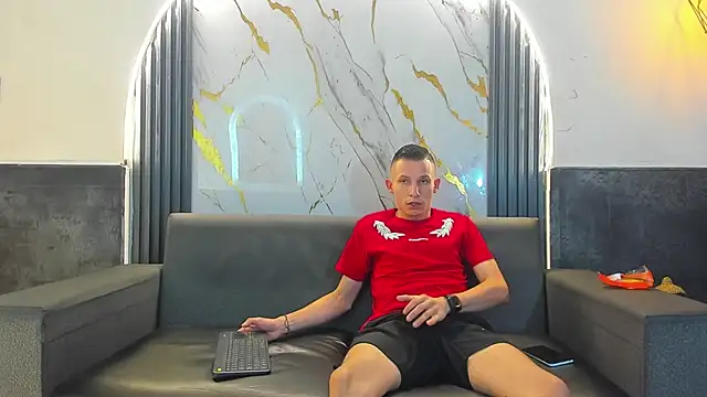 Isaak 26 online show from March 2026 11:36:02 AM