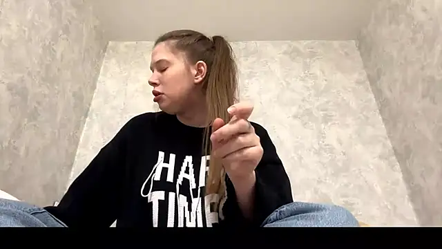 Snapshot of Lunexia_Kysstoria chatting on February 2026 03:52:02 PM Lunexia Kysstoria online show from February 2026 03:52:02 PM