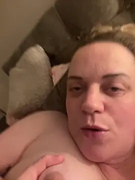 Piper Milf 36 online show from February 2026 10:41:02 PM