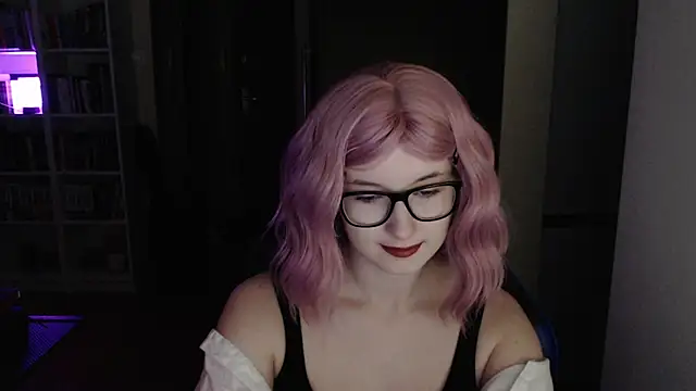 LunaXcherry online show from March 2026 05:39:02 PM