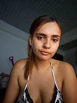 Snapshot of alice_ks chatting on February 2026 04:20:02 AM alice ks online show from February 2026 04:20:02 AM